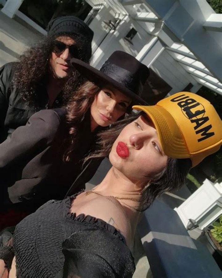 Meegan Hodges - Age, Family, Bio