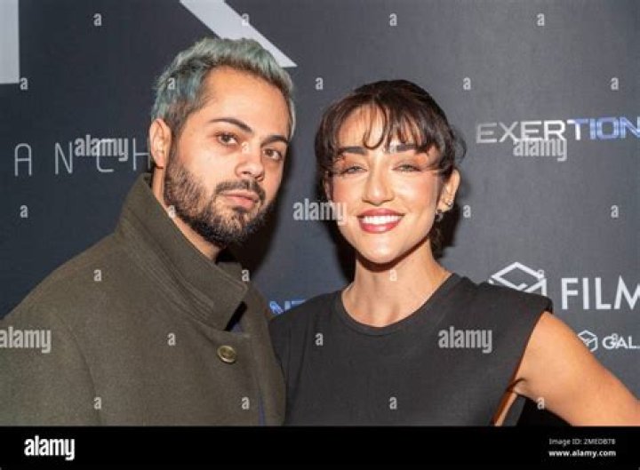 Mimi Davila - Age, Family, Bio