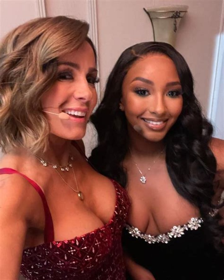 Natalie Pinkham - Age, Family, Bio