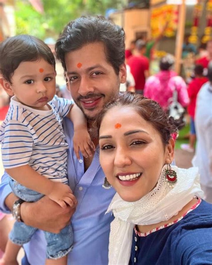 Neeti Mohan - Age, Family, Bio