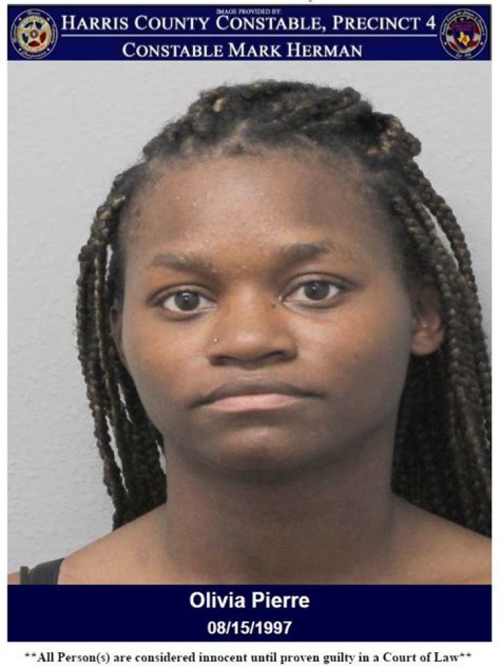 Olivia Pierre - Age, Family, Bio