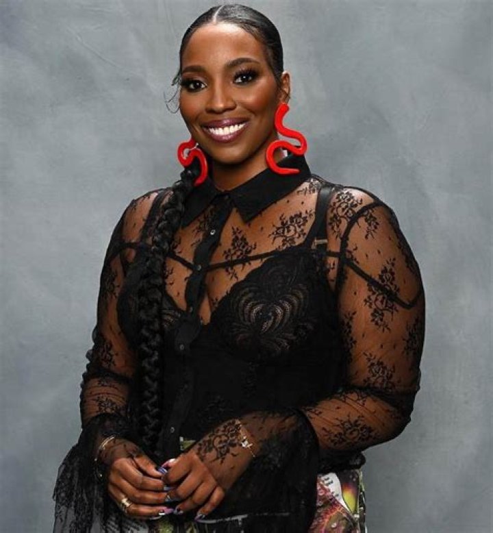 
Olivia Washington Height, Weight, Net Worth, Age, Birthday, Wikipedia, Who, Nationality, Biography 