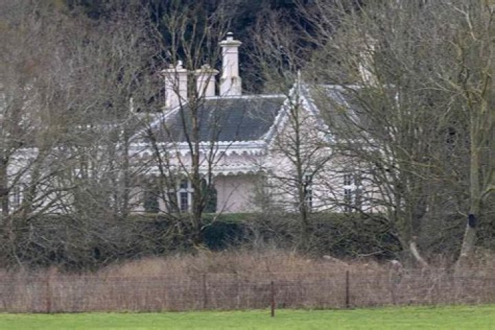 People: The Cambridges still haven’t moved into Adelaide Cottage
