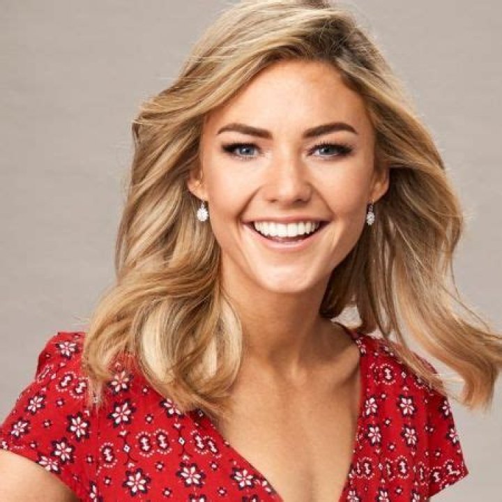 Sam Frost Height, Weight, Net Worth, Age, Birthday, Wikipedia, Who, Nationality, Biography