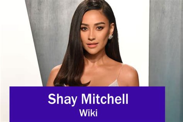 Shay Mitchell Wiki, Age, Net Worth, Boyfriend, Family, Biography & More