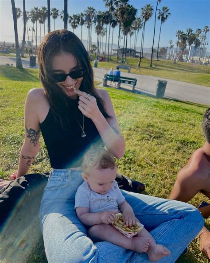 Sky Felts - Age, Family, Bio