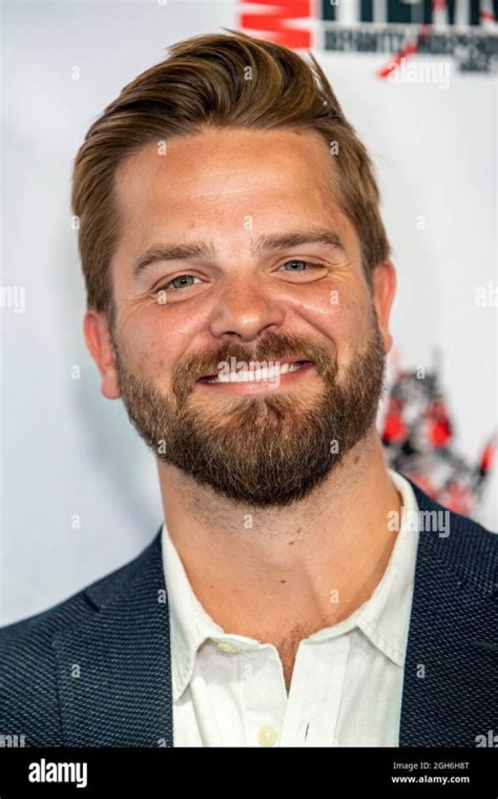 T.J. Linnard Bio (Wiki) 