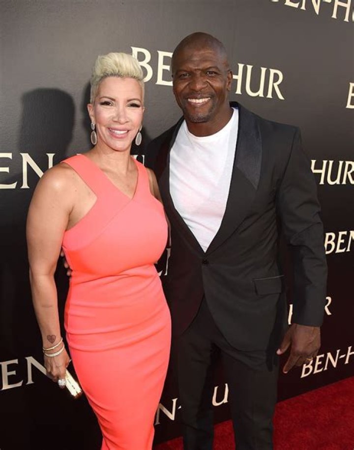 Terry Crews and his wife celebrate 30 years together with a big party & Stevie Wonder