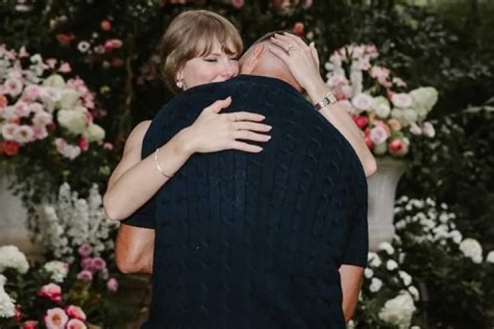 The Sun: Taylor Swift has a new British boyfriend, 26-year-old Joe Alwyn