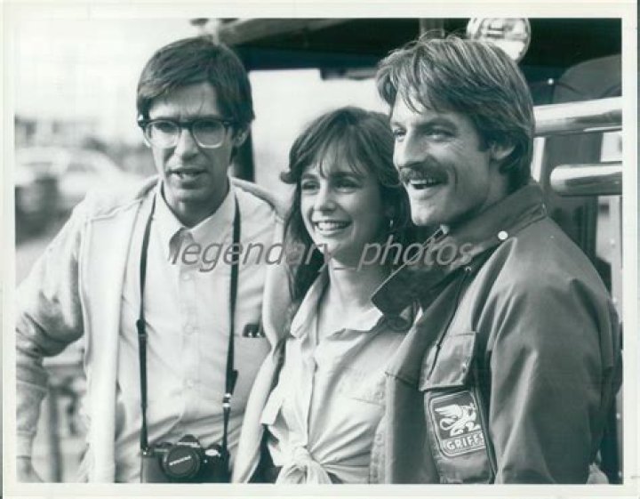 Thom Bray - Age, Family, Bio