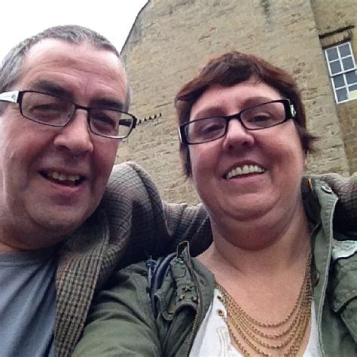 Til Cheshire - Age, Family, Bio