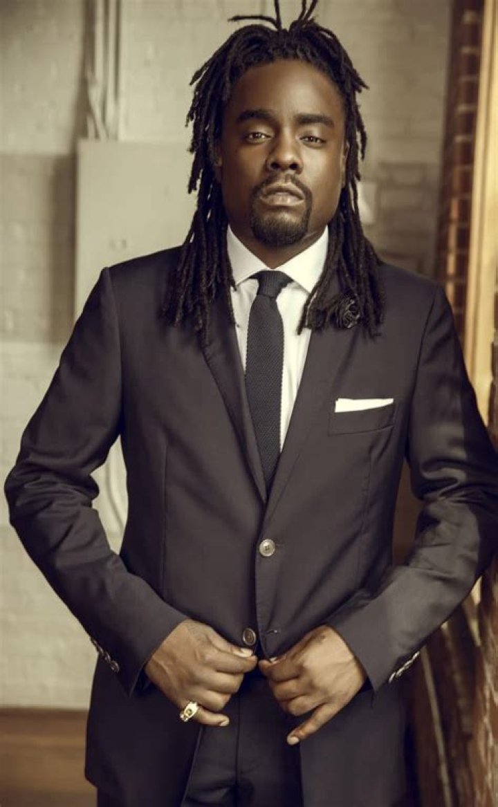 
Tobias Hill Height, Weight, Net Worth, Age, Birthday, Wikipedia, Who, Nationality, Biography 