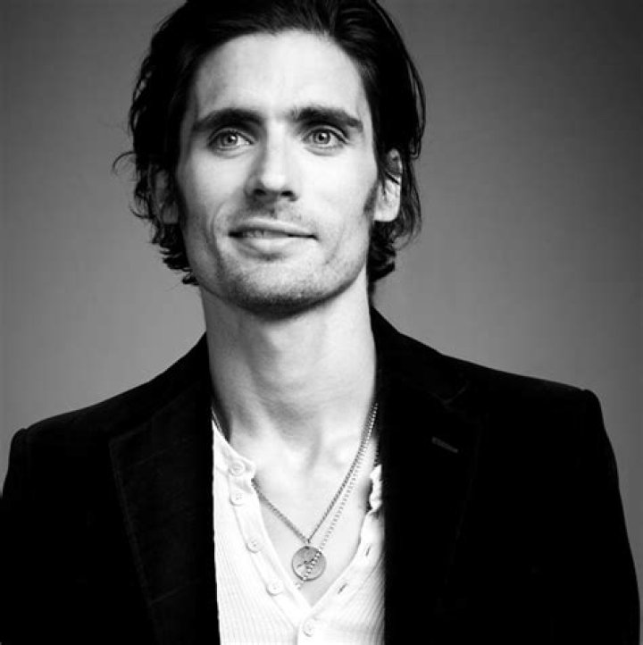 Tyson Ritter (Parenthood) Wiki, Bio, Parents, Wife, Wedding, Net Worth, Gay