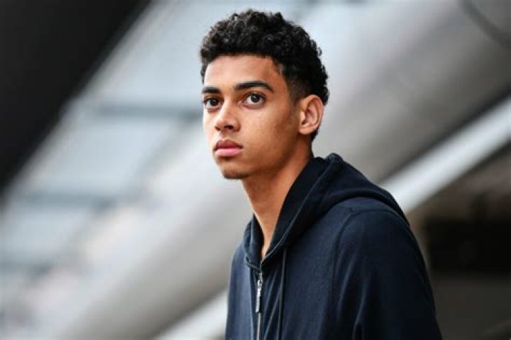 
Ugo Ugochukwu Height, Weight, Net Worth, Age, Birthday, Wikipedia, Who, Nationality, Biography 