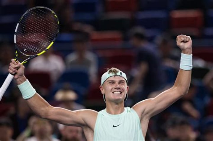 What nationality is tennis player Holger Rune?