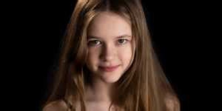 
Who Are Juliette Hawk Parents? Everything About The Young Actress From Game, Set, Love 