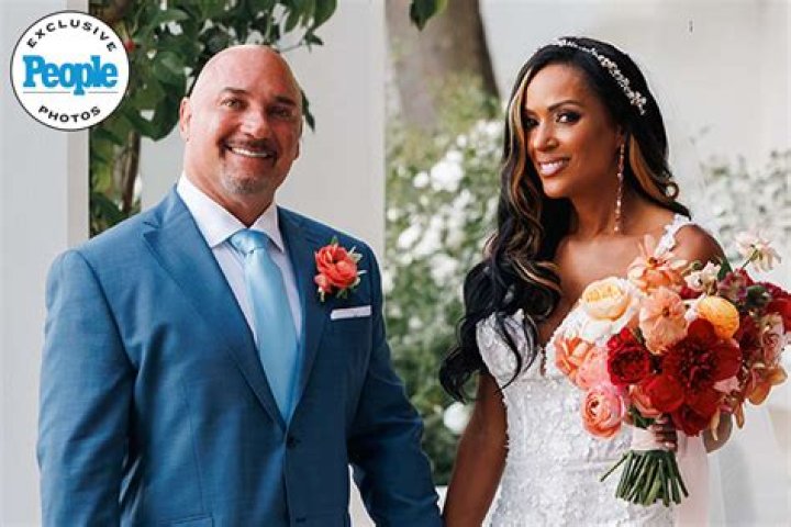 Who is Rosie Tenison, girlfriend of Fox NFL reporter Jay Glazer?