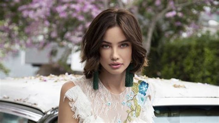 
Who is Stephanie Corneliussen from ‘DC’s Legends of Tomorrow’? 